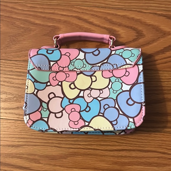 Hello Kitty Multicolor Handbag - Picture 2 of 3